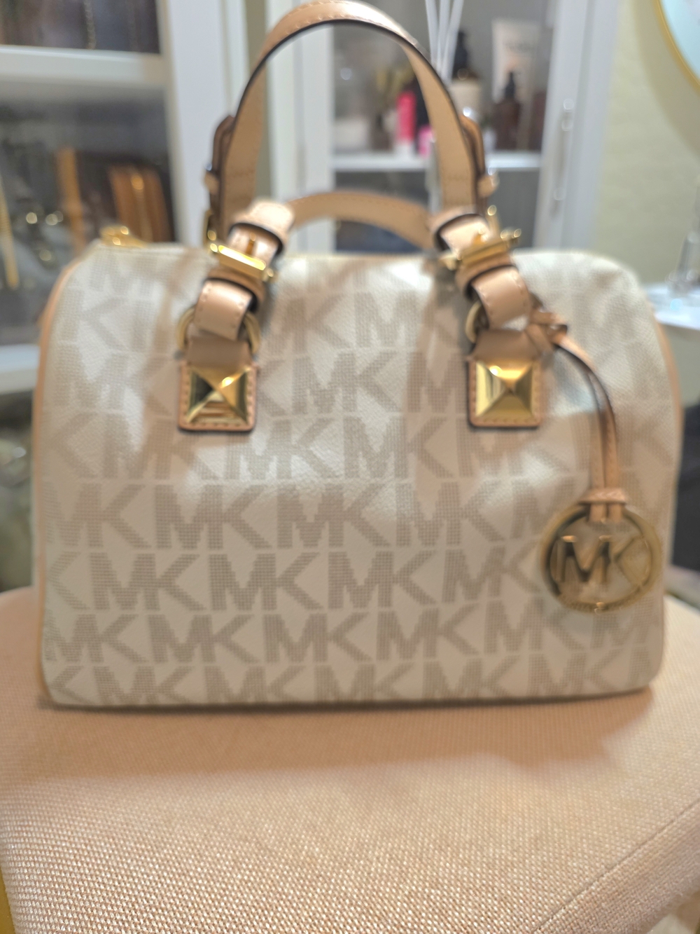 Michael Kors Speedy Cream/Beige Signature MK Satchel - Picture 3 of 12